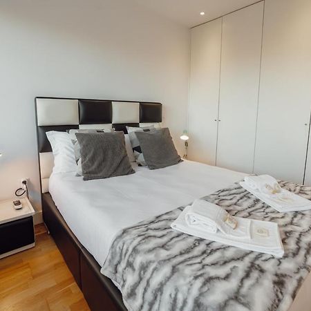 Downtown Stylish Apartment With Garage By Vacationy Porto Luaran gambar
