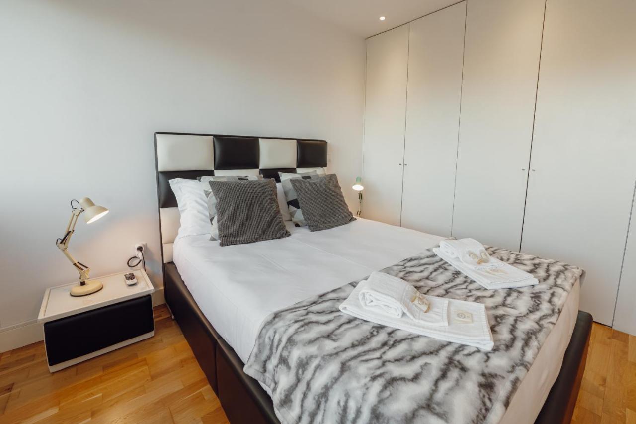 Downtown Stylish Apartment With Garage By Vacationy Porto Luaran gambar