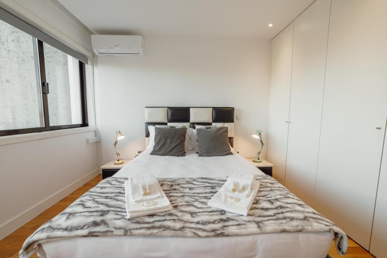 Downtown Stylish Apartment With Garage By Vacationy Porto Luaran gambar