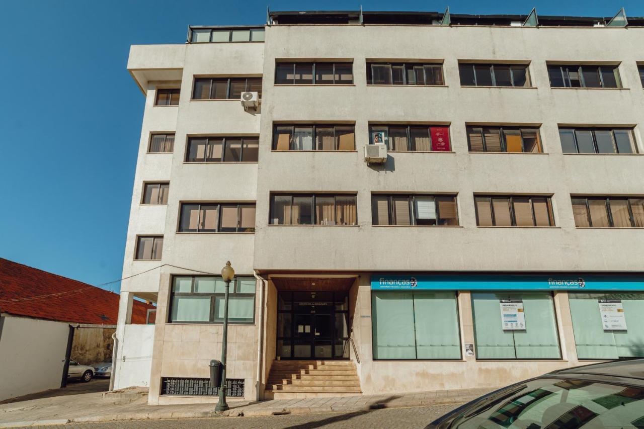 Downtown Stylish Apartment With Garage By Vacationy Porto Luaran gambar