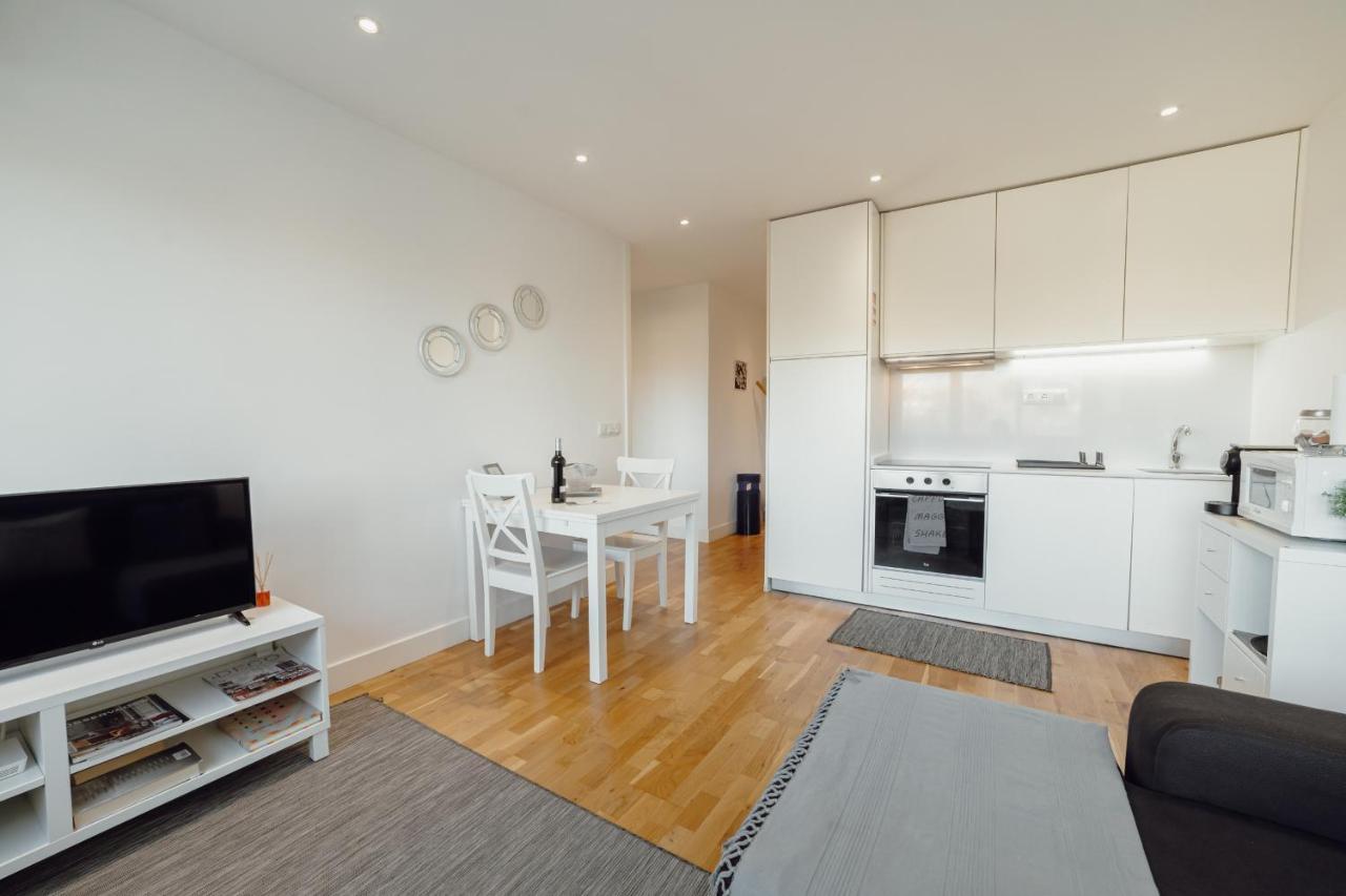 Downtown Stylish Apartment With Garage By Vacationy Porto Luaran gambar