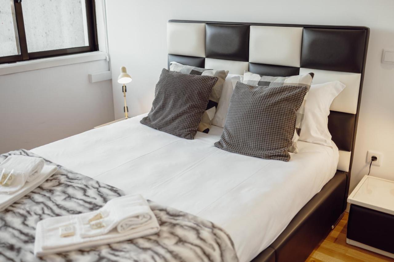 Downtown Stylish Apartment With Garage By Vacationy Porto Luaran gambar